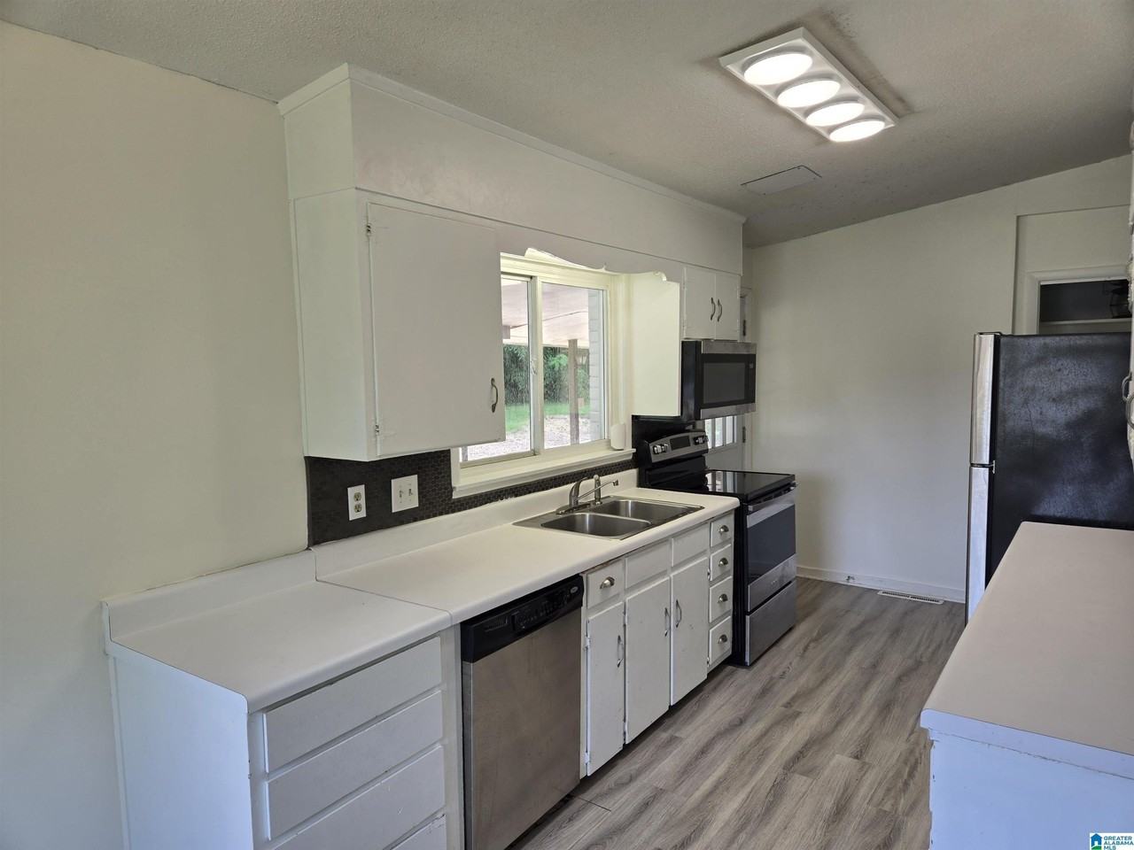 4048 Dolly Ridge Rd - Photo 4 of 21