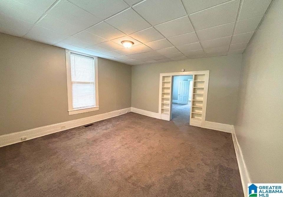 302 Coffee St E - Photo 5 of 8