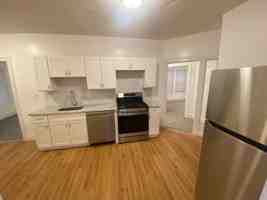 featured image of 822 Main St #FRONT