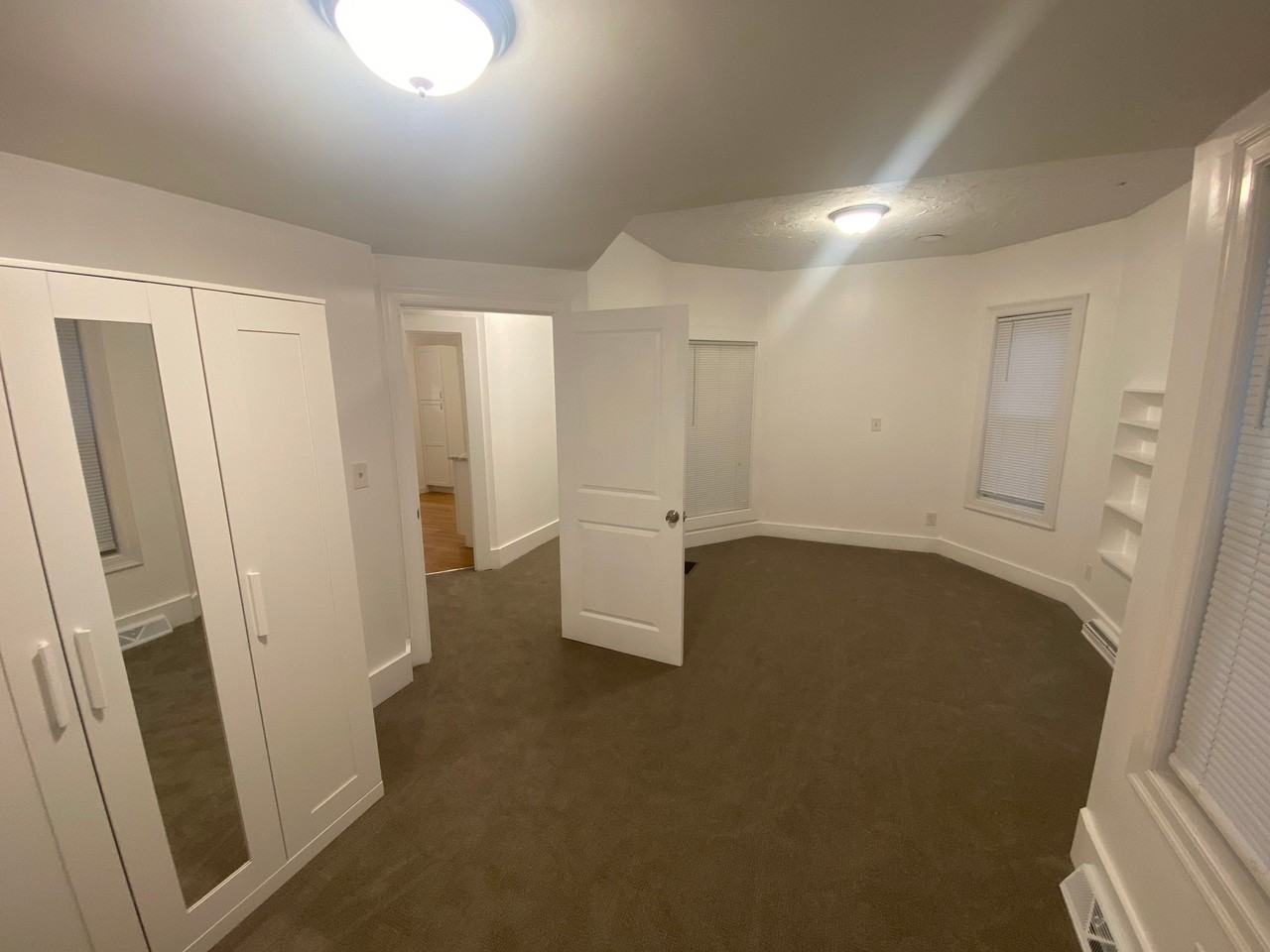 822 Main St - Photo 4 of 6