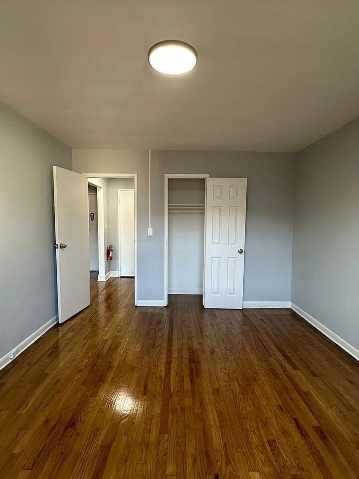 405 Grove St #2BI3B - Photo 5 of 7