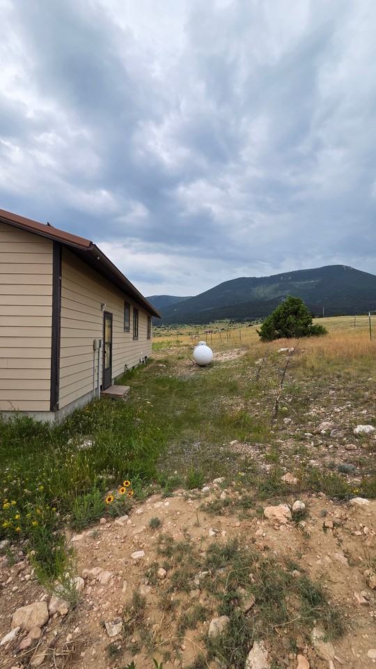 40 Outlaw Hill Road - Photo 3 of 18