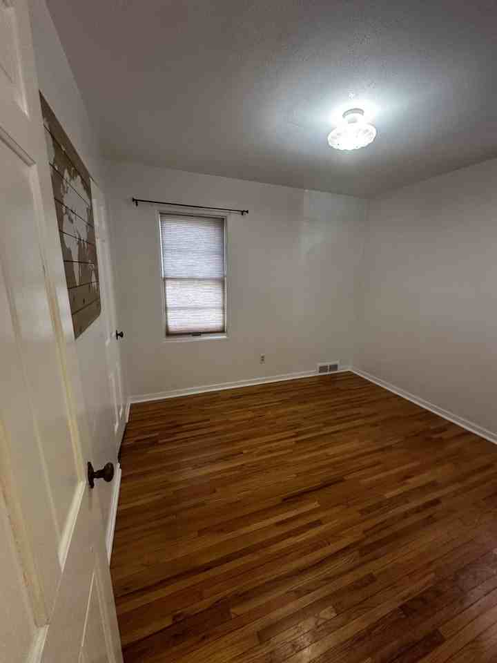 1538 10th St N - Photo 6 of 16