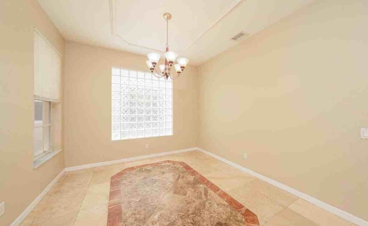 17585 W Lilac St - Photo 5 of 13