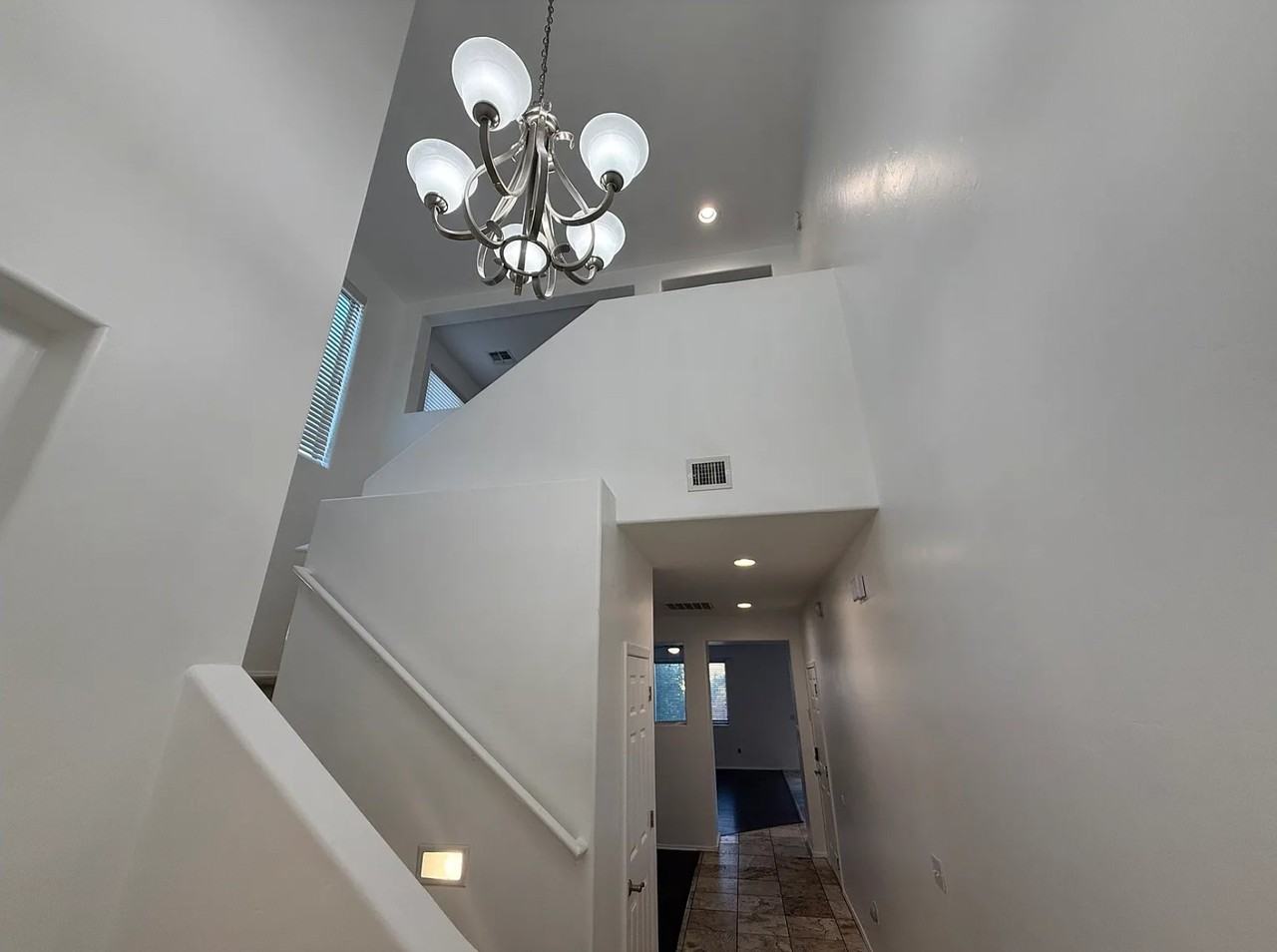 191 W Camino Espiga - Photo 3 of 31
