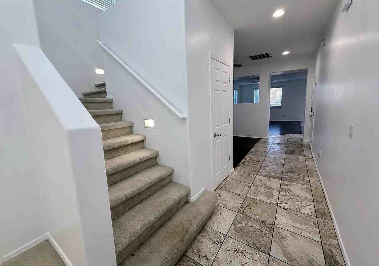 191 W Camino Espiga - Photo 5 of 31
