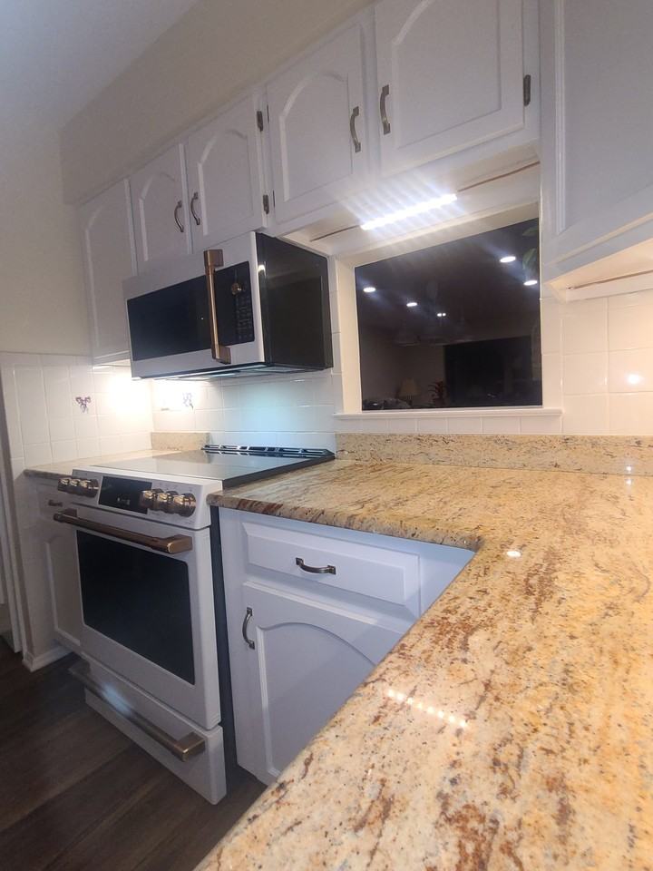 8 White Stone Ct - Photo 7 of 13