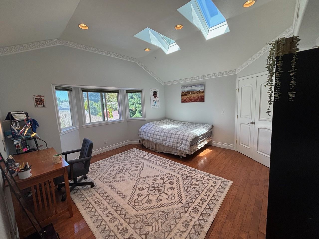 596 Pettis Ave - Photo 7 of 20
