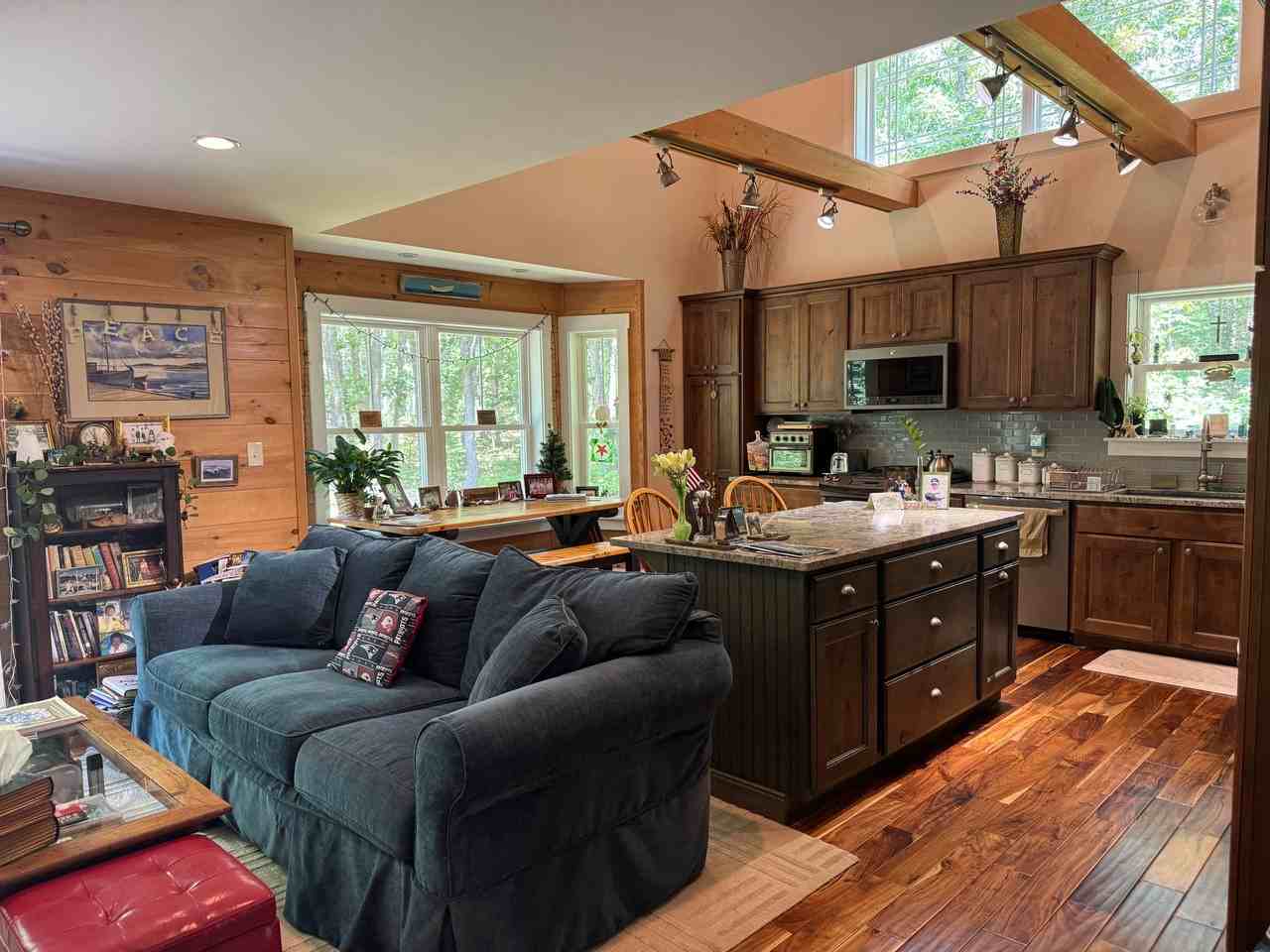 7 Oak Run Road - Photo 2 of 13