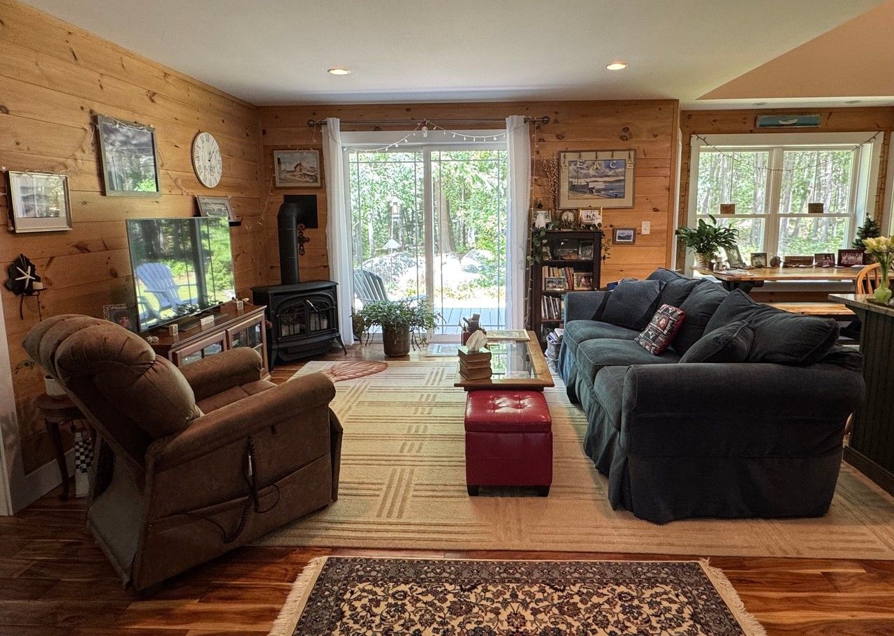 7 Oak Run Road - Photo 3 of 13