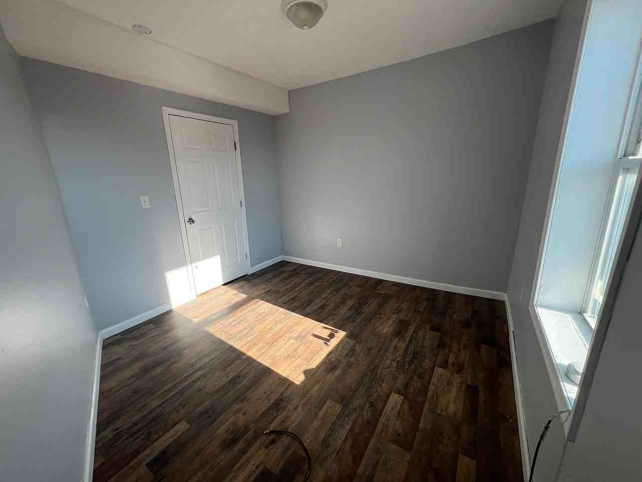 314 Market St #9 - Photo 7 of 9