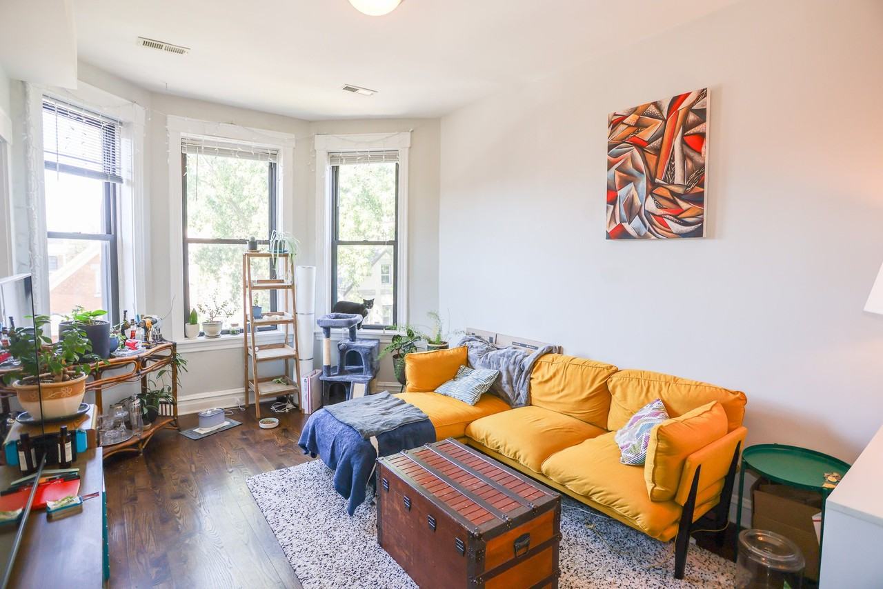 2341 W Charleston St #3 - Photo 4 of 13
