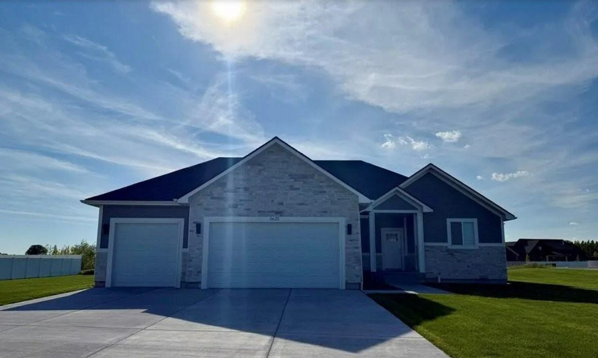 5622 Glass Mountain Blvd - Photo 3 of 20