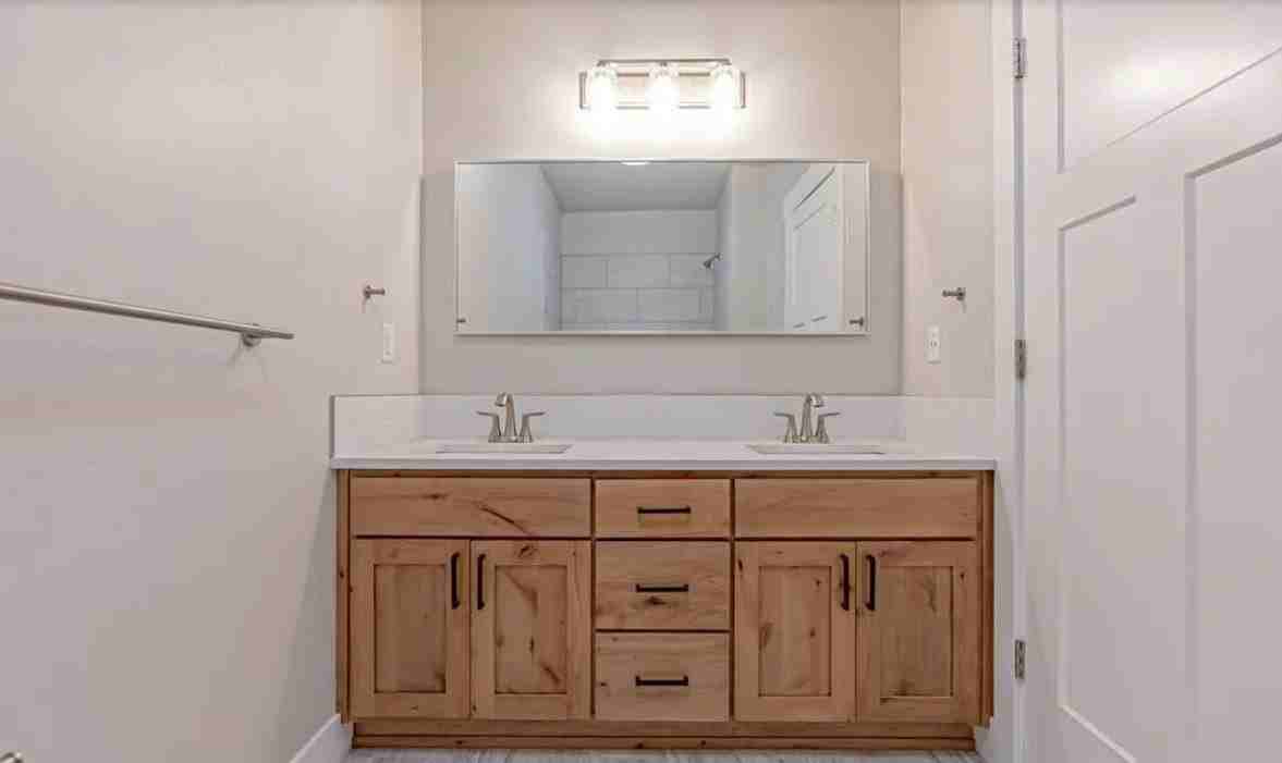 5622 Glass Mountain Blvd - Photo 7 of 20