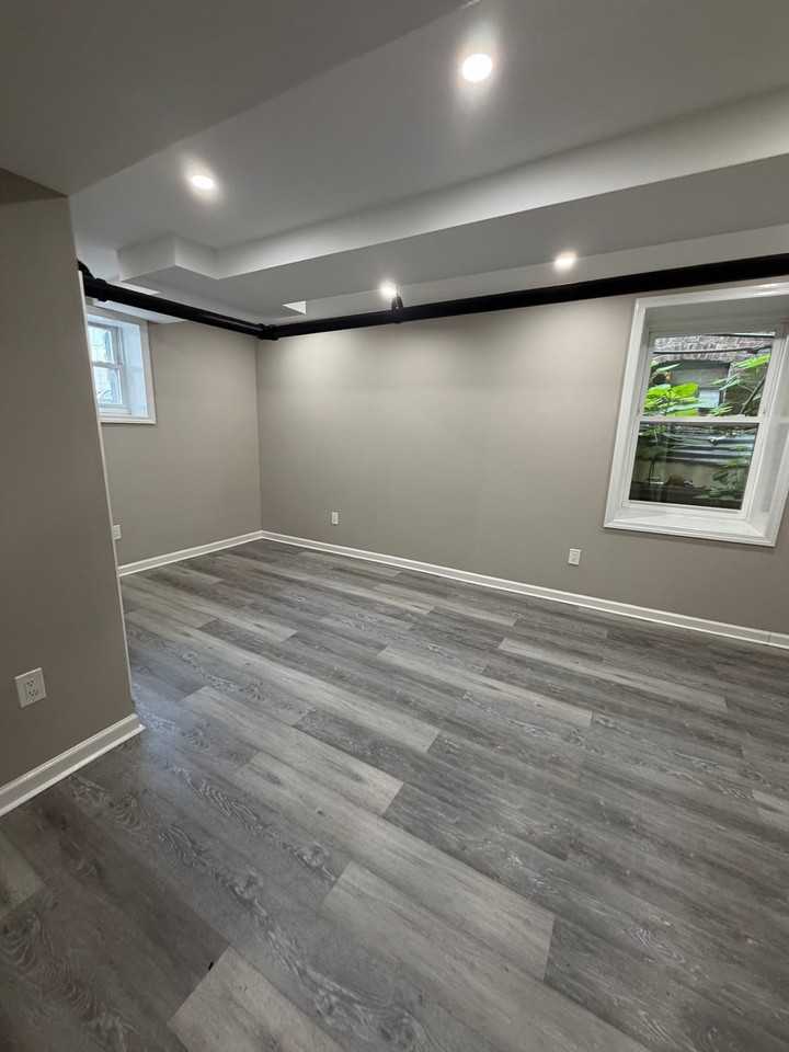 131 S Harrison St #B3 - Photo 4 of 9