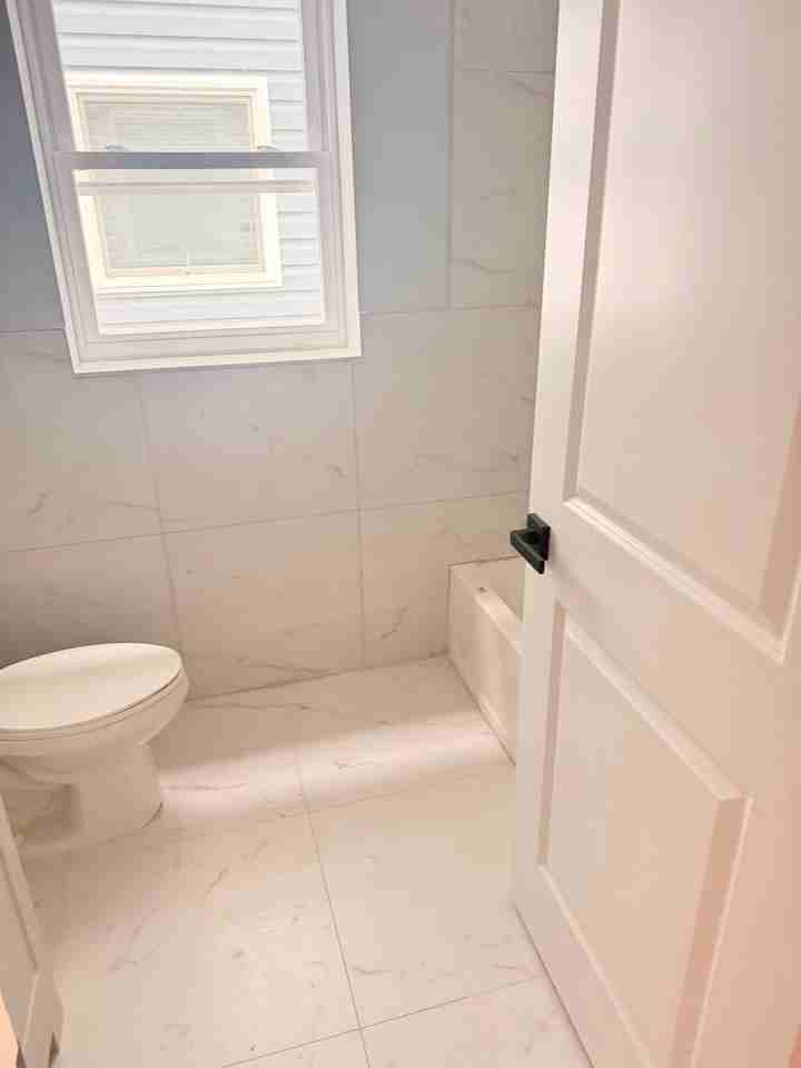 725 S 11th St #1 - Photo 4 of 6