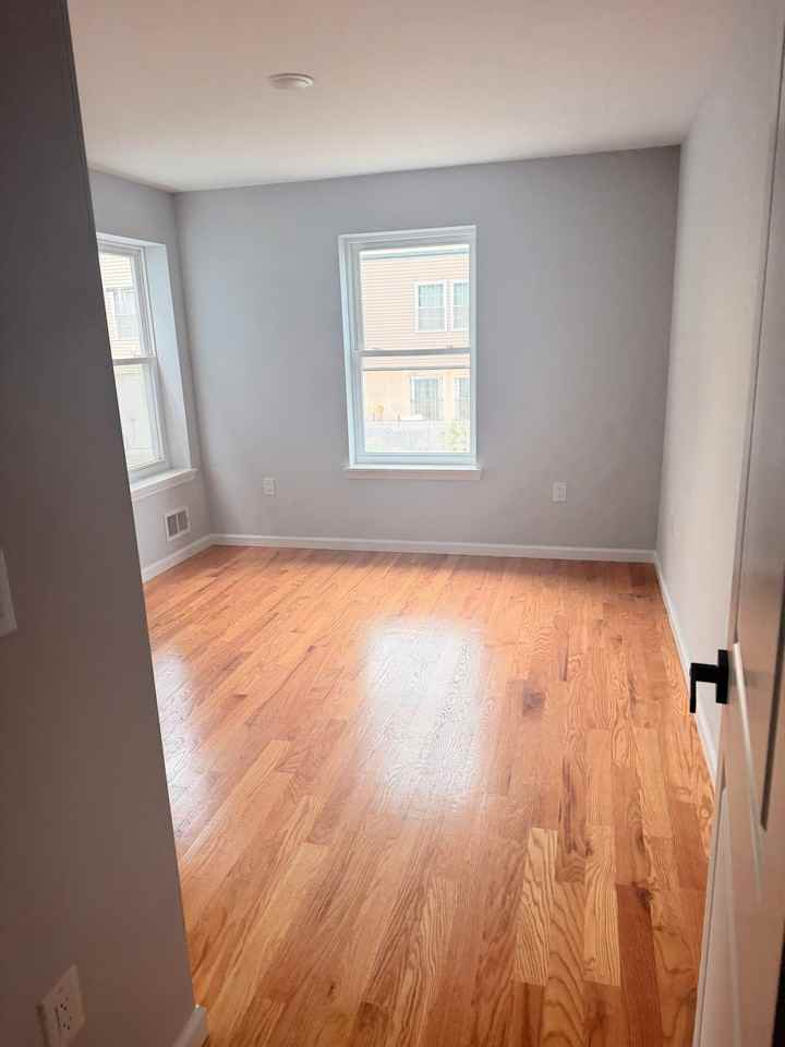 725 S 11th St #1 - Photo 5 of 6