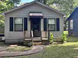 featured image of 410 Ne 3rd St