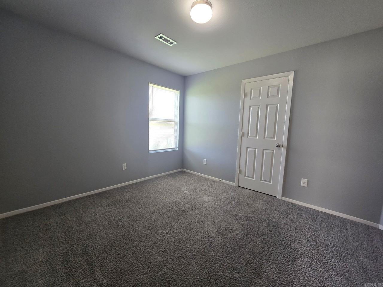 2416 Kenneth Dr - Photo 6 of 14