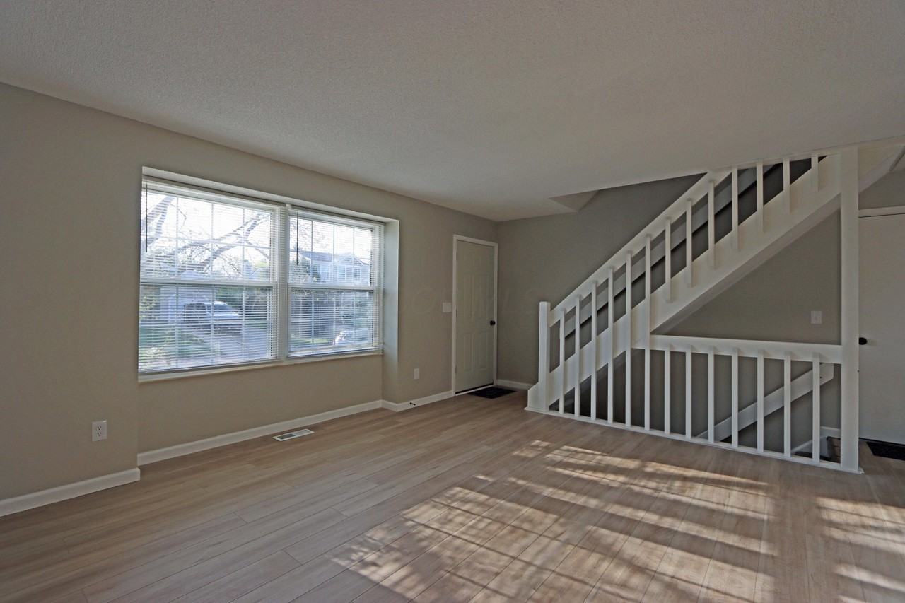 1686 Jupiter Ave - Photo 6 of 44