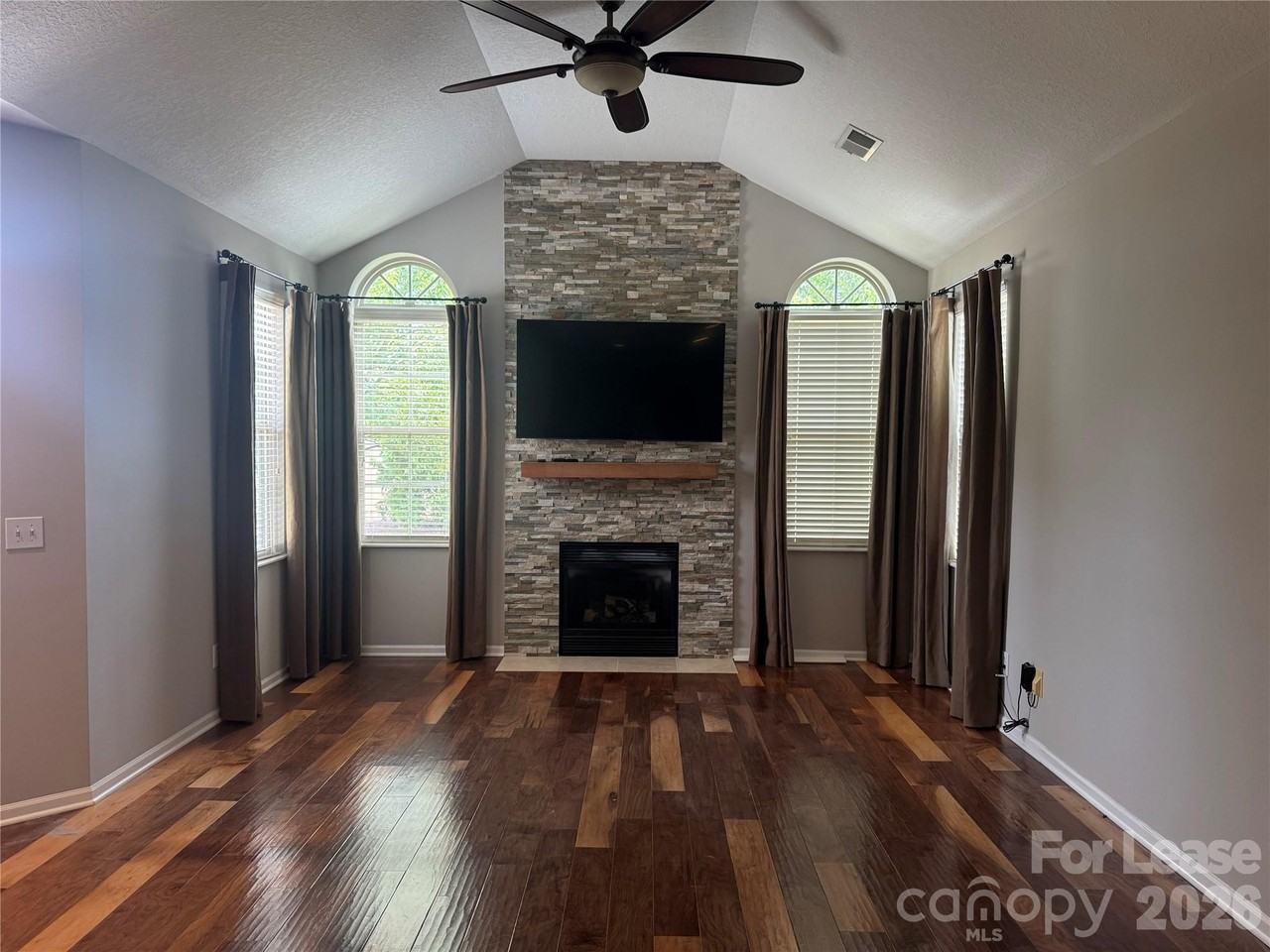 2416 Coltsview Ln - Photo 3 of 17