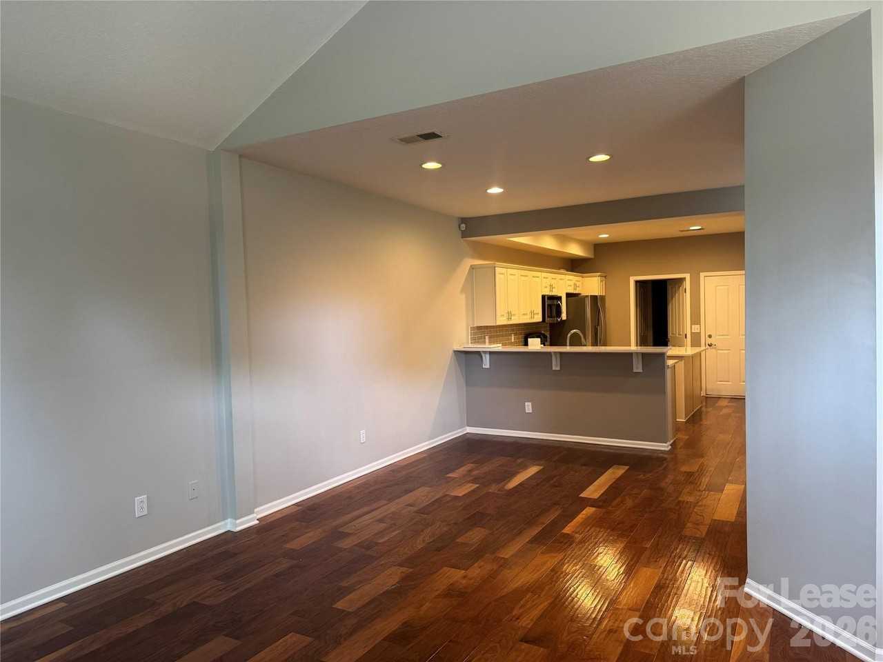 2416 Coltsview Ln - Photo 4 of 17