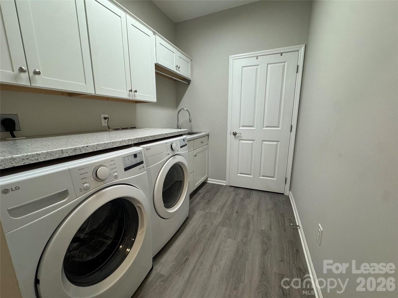 2416 Coltsview Ln - Photo 7 of 17