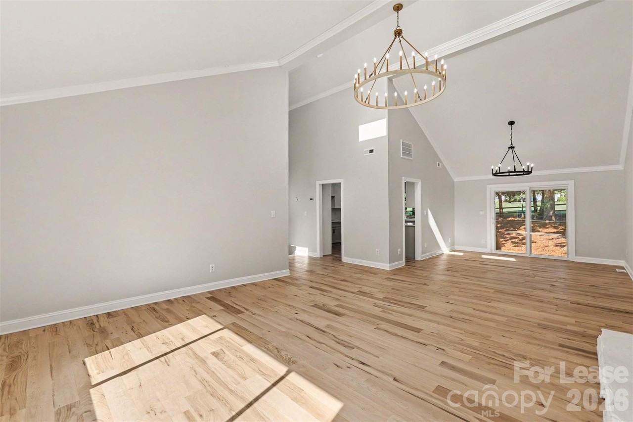 9606 Fairway Ridge Rd - Photo 4 of 32