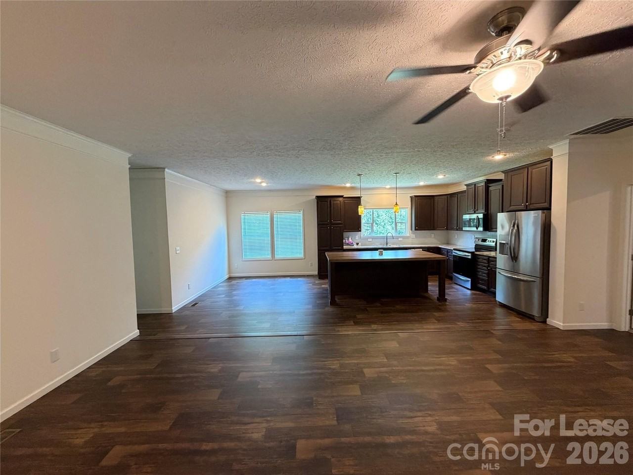 1311 E Memorial Hwy - Photo 4 of 22