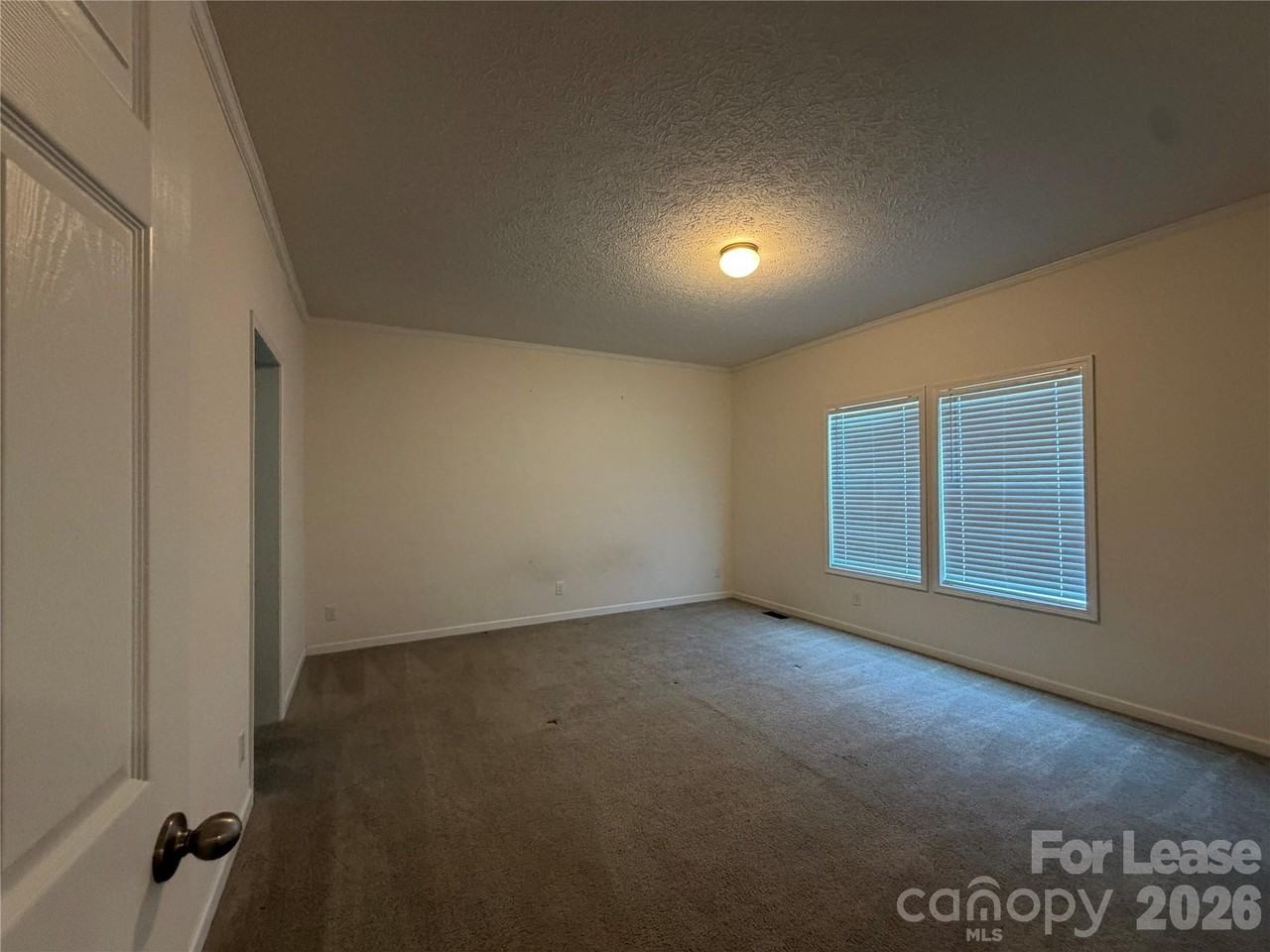 1311 E Memorial Hwy - Photo 7 of 22