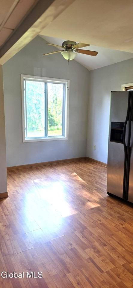 93 Cherry Ave - Photo 4 of 20