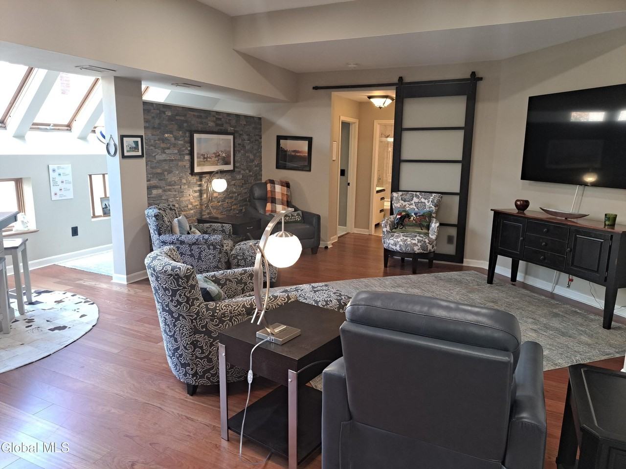 106 Spring St #8 - Photo 2 of 13