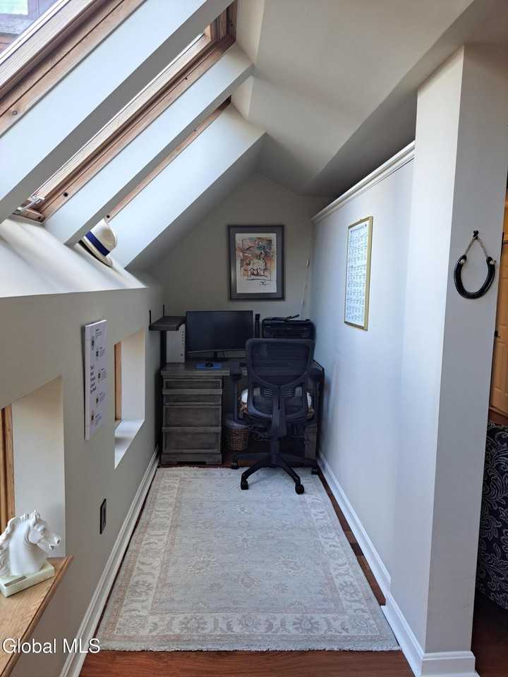 106 Spring St #8 - Photo 4 of 13