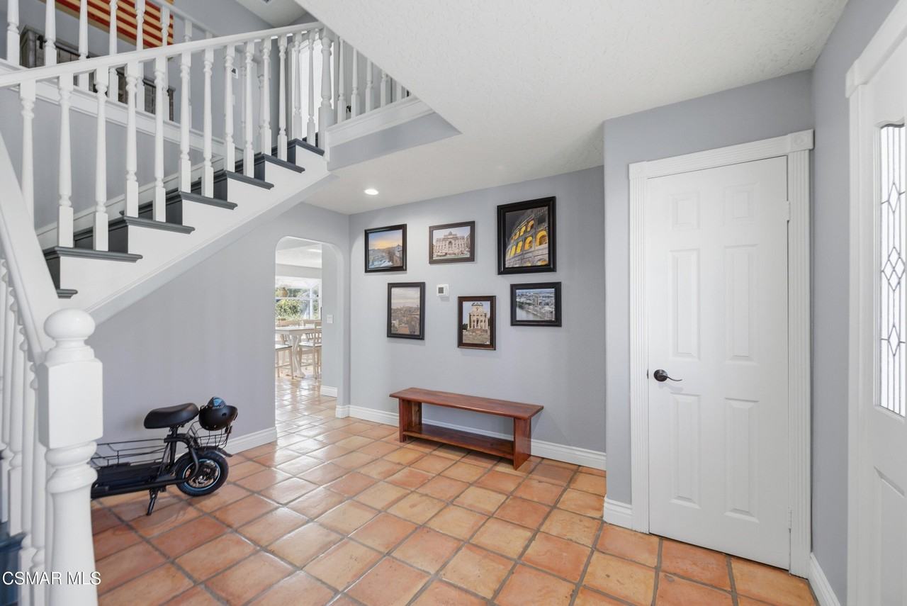 1314 Gonzales Rd - Photo 4 of 50