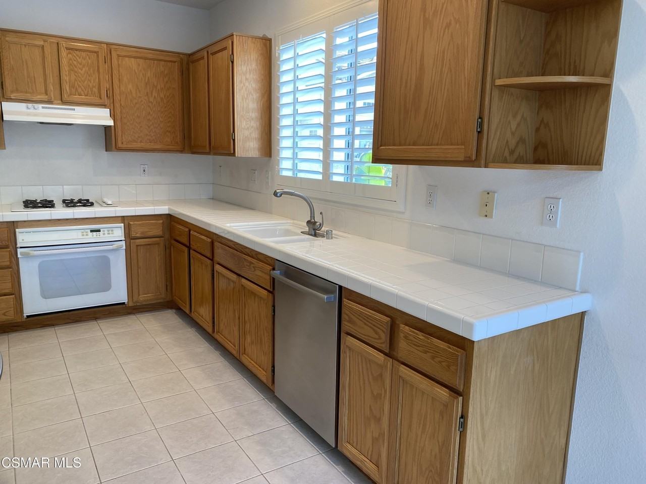 30805 Genova Ct - Photo 4 of 18