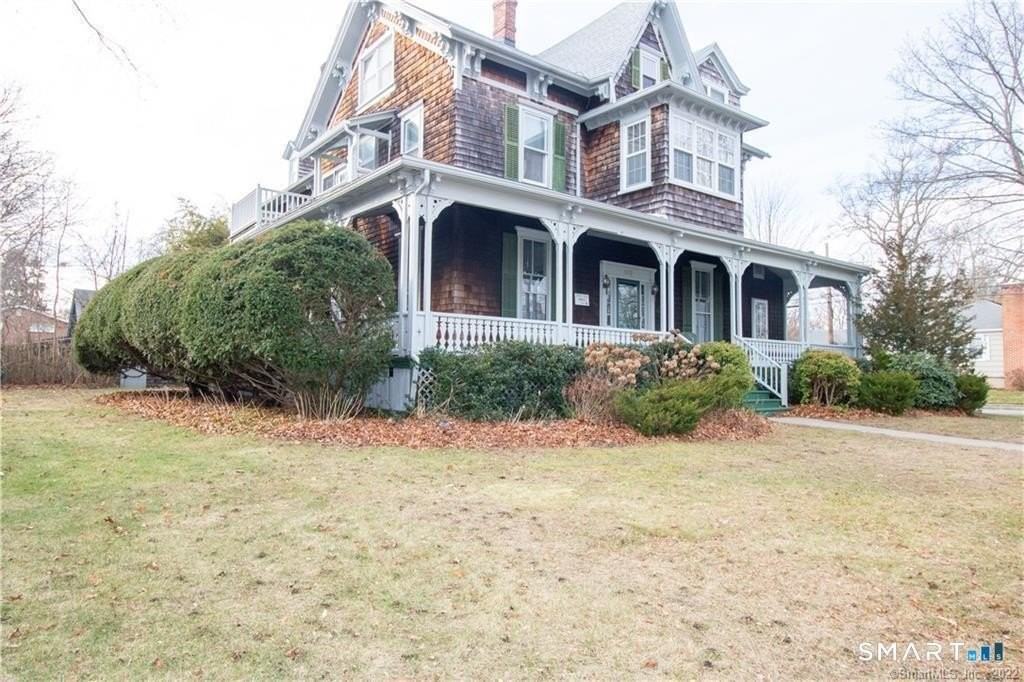 883 Montauk Ave #2 - Photo 2 of 13