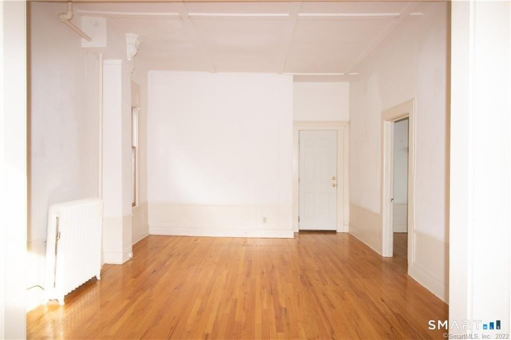 883 Montauk Ave #2 - Photo 6 of 13