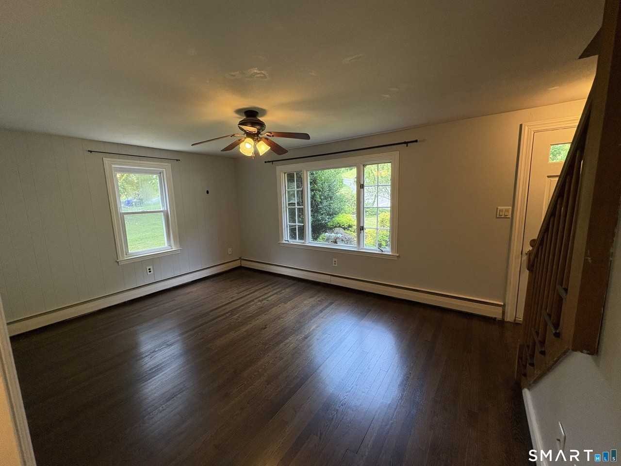 220 School St - Photo 5 of 19