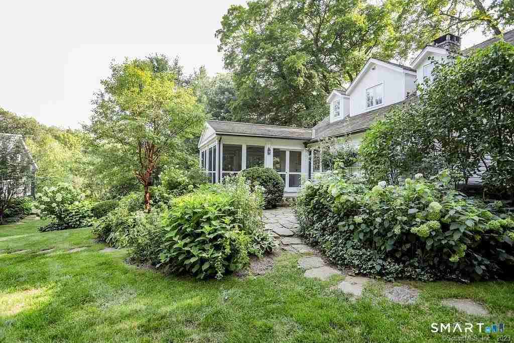18 Plumb Hill Rd - Photo 2 of 22