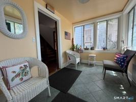 featured image of 105 Crystal St #2
