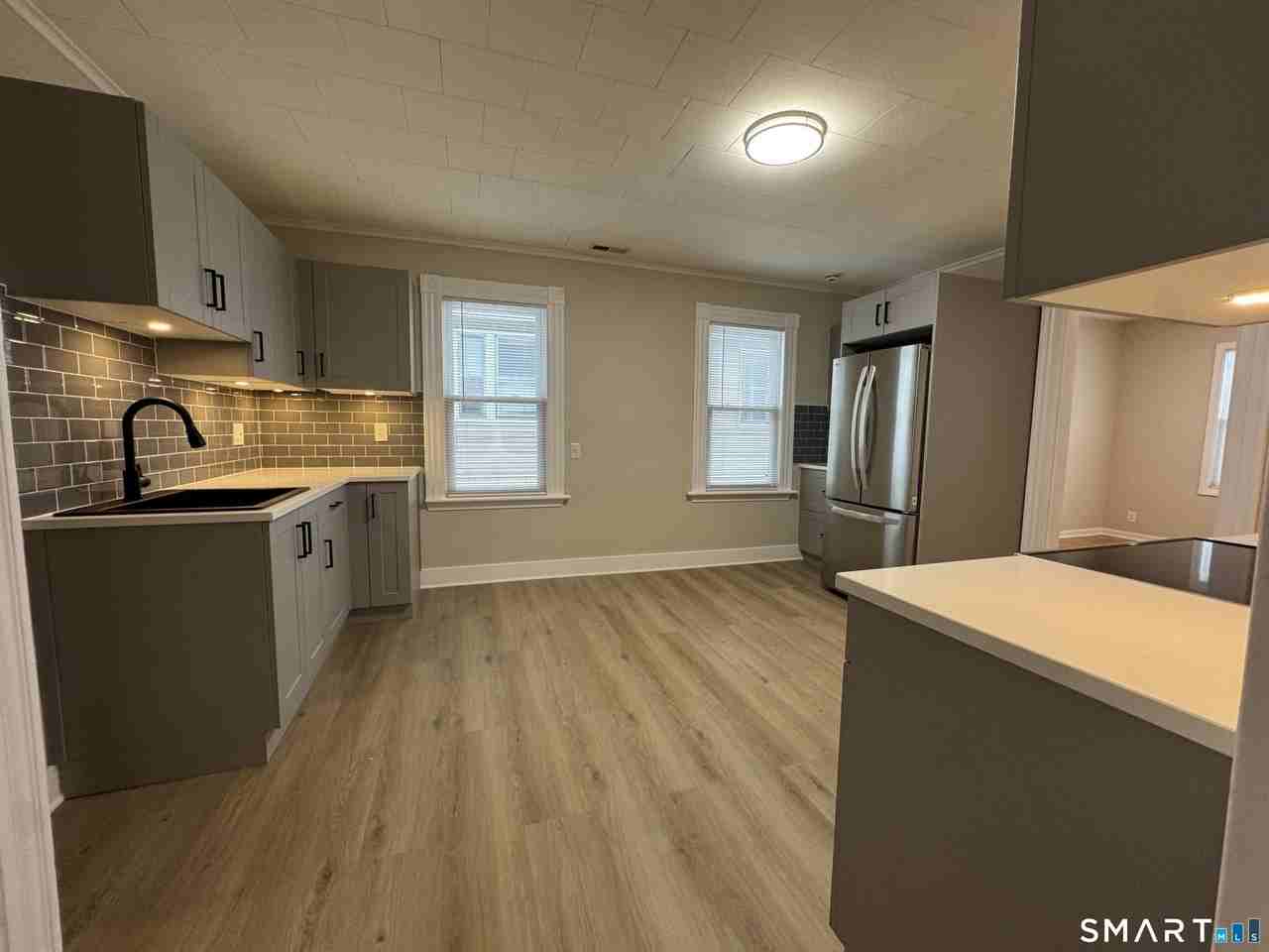 22 Dwight St #2ndFL - Photo 7 of 15