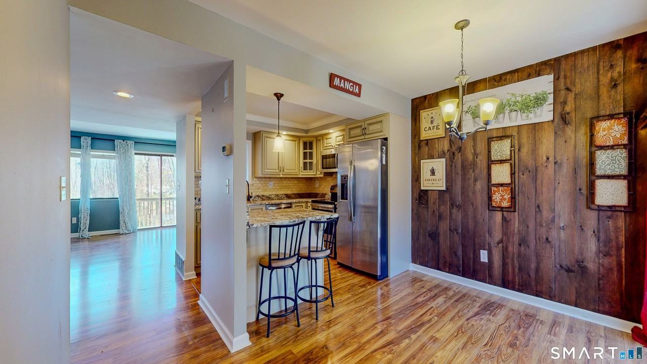54 Clubhouse Dr #54 - Photo 3 of 20