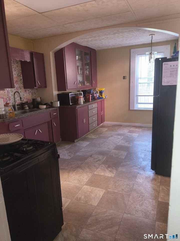 187 Center St - Photo 2 of 5