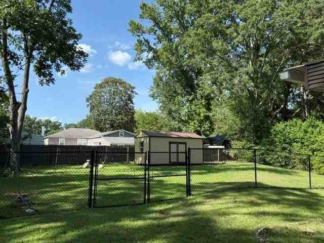 510 Roosevelt Dr - Photo 3 of 19