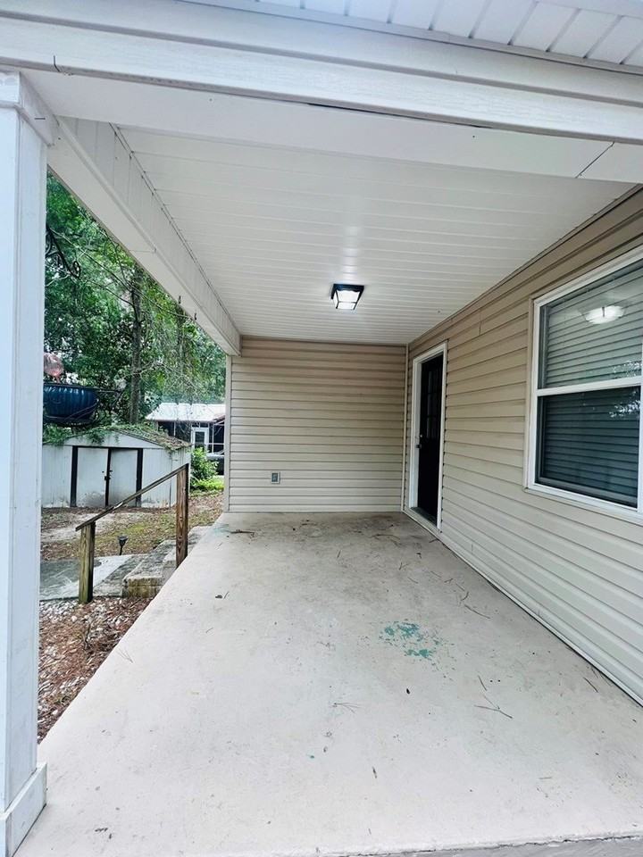 1101 Woodland Dr - Photo 2 of 11