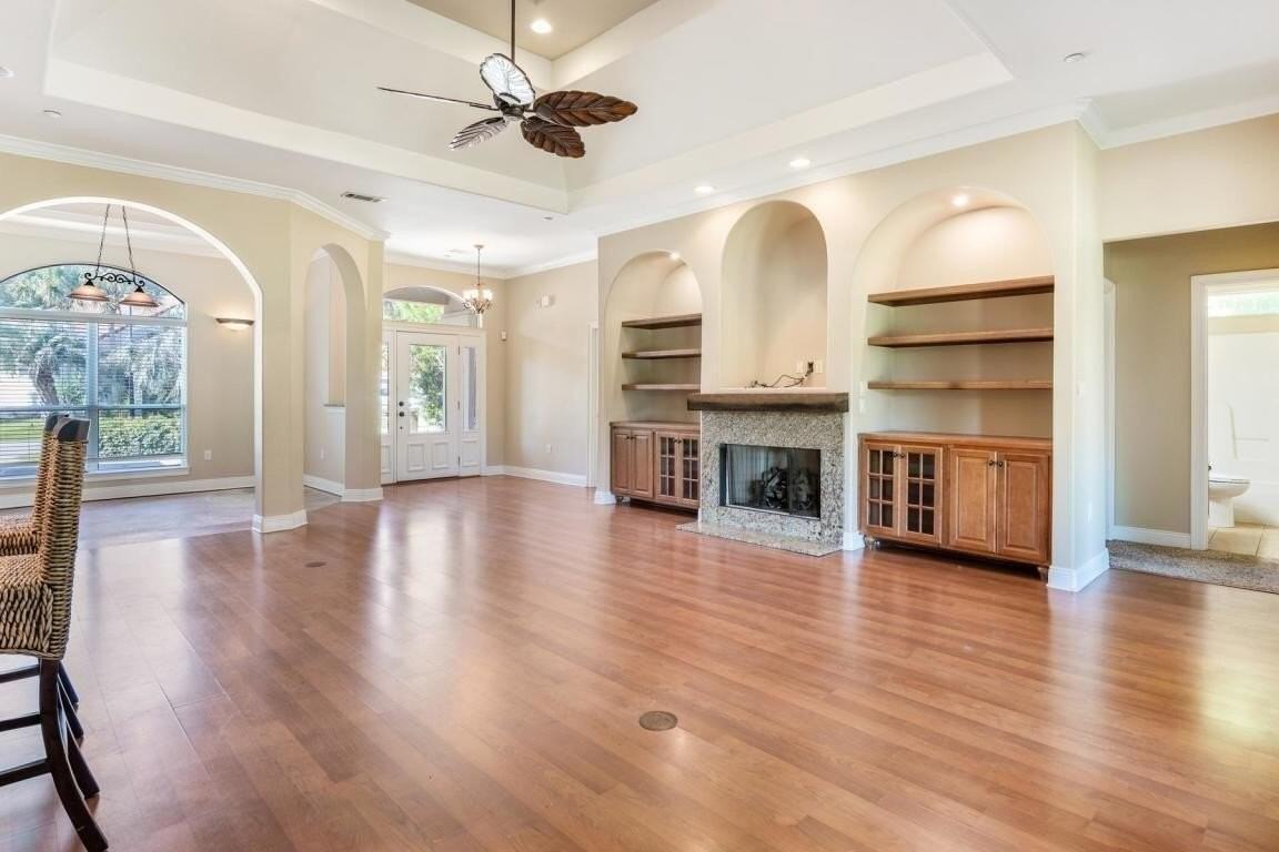 846 Indigo Loop - Photo 4 of 17