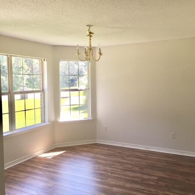 4266 Lancaster Dr - Photo 3 of 9