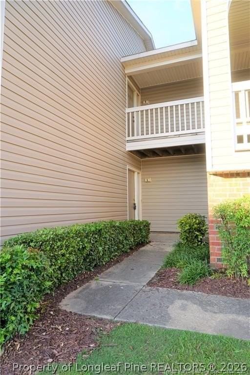 685 Bartons Landing Pl Apt 1 - Photo 2 of 31