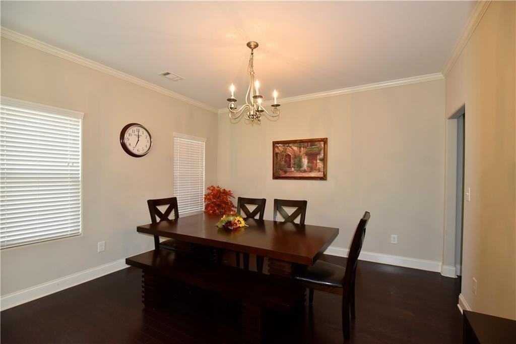1805 Kingsbridge Ct - Photo 3 of 50