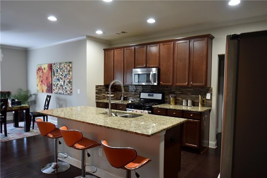 1805 Kingsbridge Ct - Photo 5 of 50